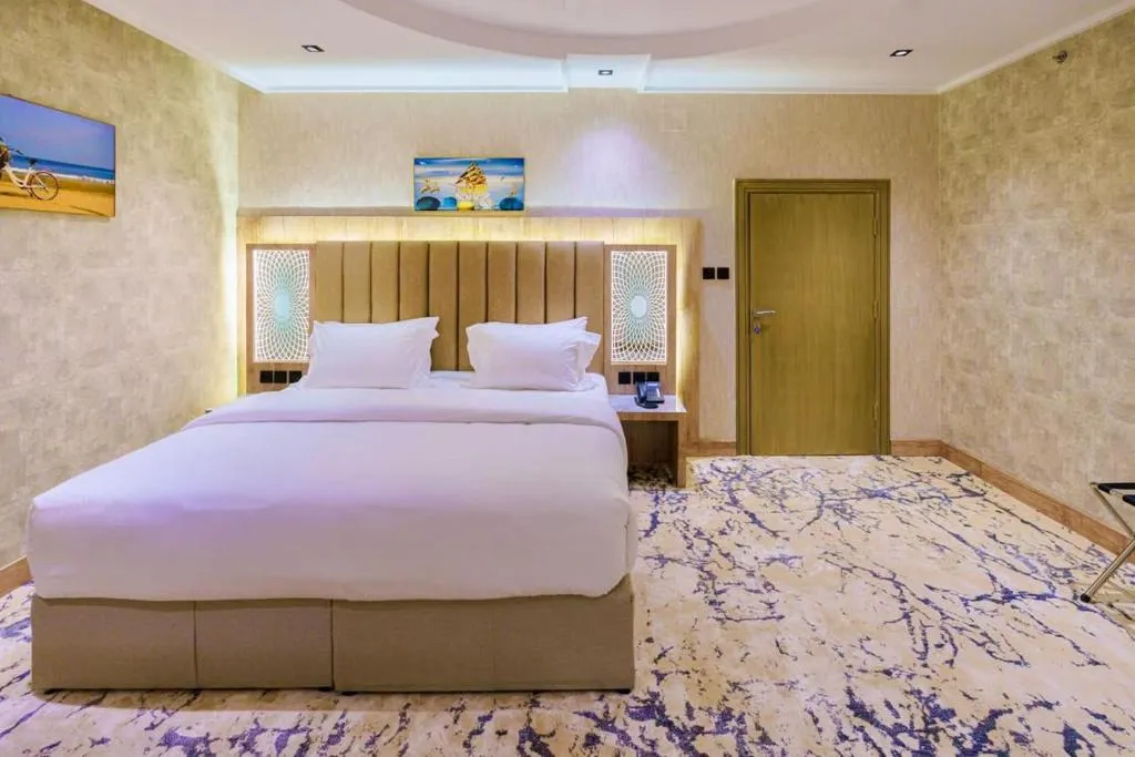 Deluxe Suite with Sea View